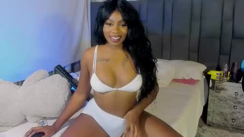 Vanessa Ebony online show from March 9, 7:45 am