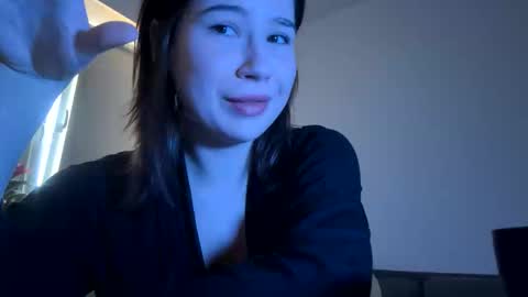 Hannah Allin online show from April 9, 1:17 pm