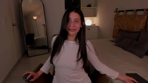 Hannah online show from September 26, 10:40 pm