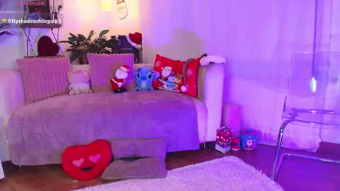 hannah_lovee online show from December 21, 4:08 am