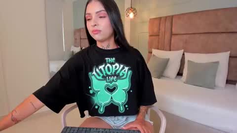 Hannah Milton online show from September 11, 9:38 pm