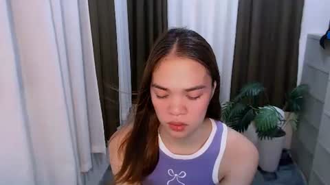 HANNAH online show from May 16, 3:47 am