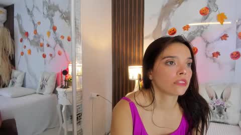 Hannahill69 online show from October 24, 5:41 am