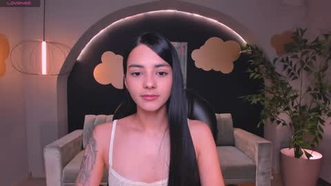 HANNAH J online show from January 11, 6:54 pm