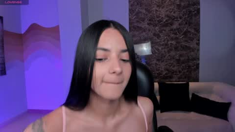 HANNAH J online show from February 6, 9:49 pm