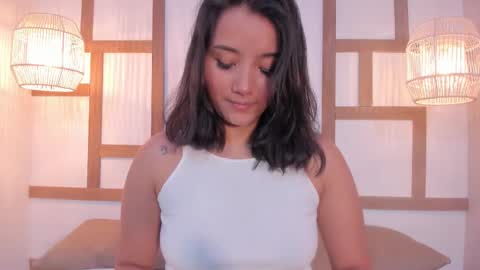 hannahmonttgomery  Help me reach 100 Hands up online show from October 14, 4:21 pm