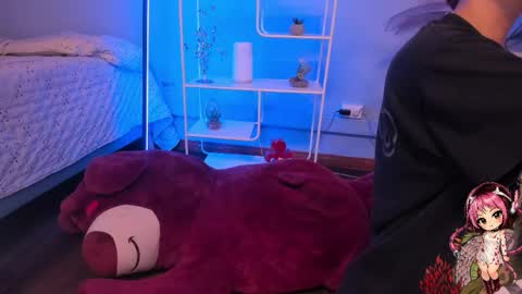 Hannah online show from June 5, 12:10 pm