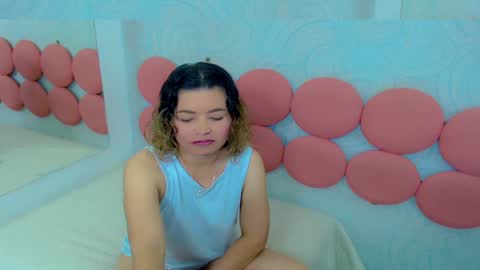 hanna online show from February 8, 9:15 pm