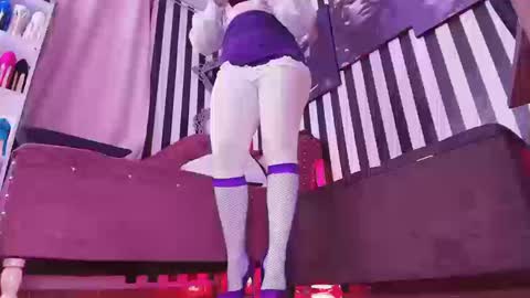 FOLLOW ME INTA MOONXMAFE online show from September 22, 9:30 pm