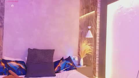 hannaprada1 online show from February 21, 3:48 pm