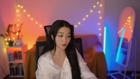 hannarosie online show from April 12, 5:50 pm