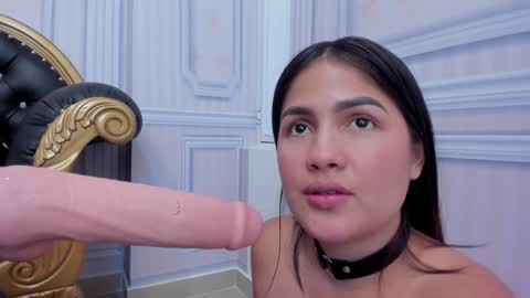 HANNA online show from December 18, 2:38 pm