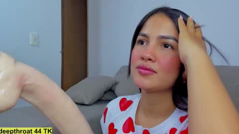 Hanna online show from November 9, 2:53 pm