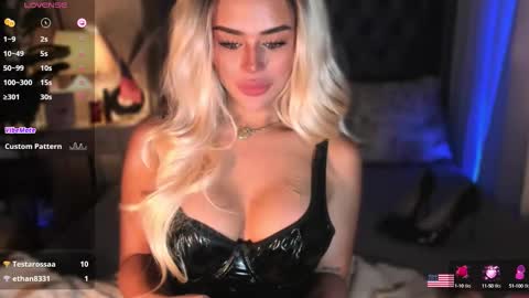Snapshot of hanny113826 chatting on September 25, 6:48 pm hanny113826 online show from September 25, 6:48 pm