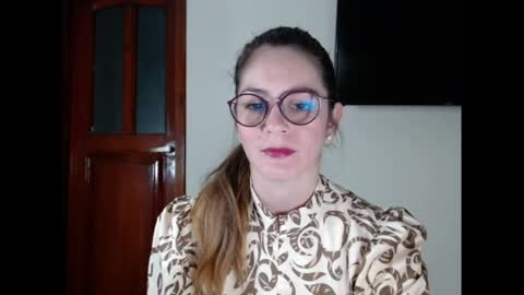 hanny_333 online show from January 22, 9:24 am