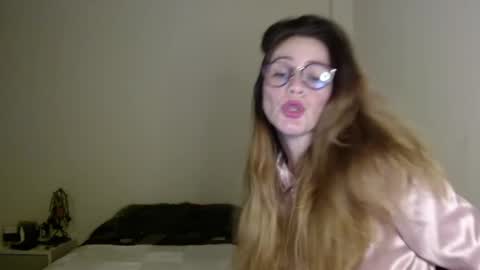 hanny_333 online show from January 14, 9:24 am