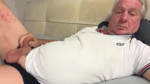 hans66760 online show from October 1, 9:35 pm