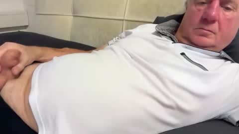 hans66760 online show from October 16, 6:51 pm