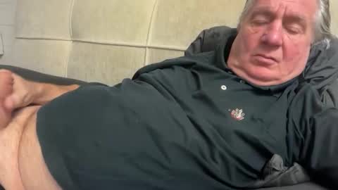 hans66760 online show from November 5, 5:15 pm