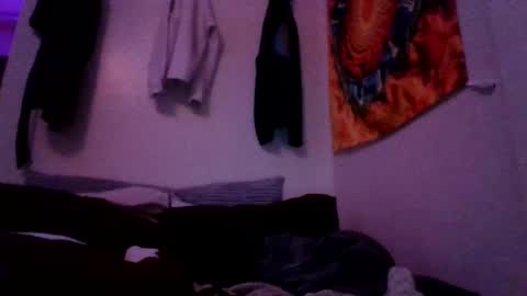 happy guy online show from January 18, 7:39 am