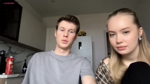 happy__fam online show from May 26, 7:14 am