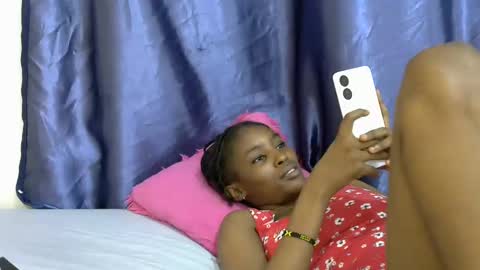 Snapshot of happy_alwayz chatting on February 24, 12:09 am happy_alwayz online show from February 24, 12:09 am