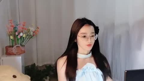 Daisy online show from April 8, 2:31 pm