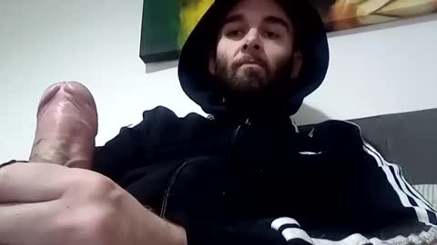 Snapshot of happyguy00000 chatting on January 18, 1:41 am Calvin Secret online show from January 18, 1:41 am