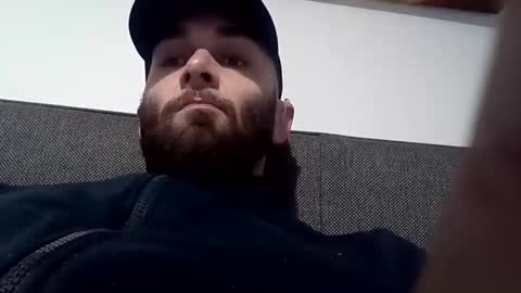 Snapshot of happyguy00000 chatting on January 17, 10:01 pm Calvin Secret online show from January 17, 10:01 pm