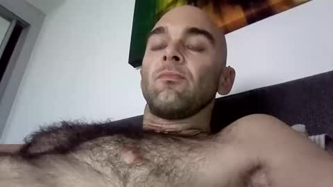 Snapshot of happyguy00000 chatting on February 9, 3:53 am Calvin Secret online show from February 9, 3:53 am