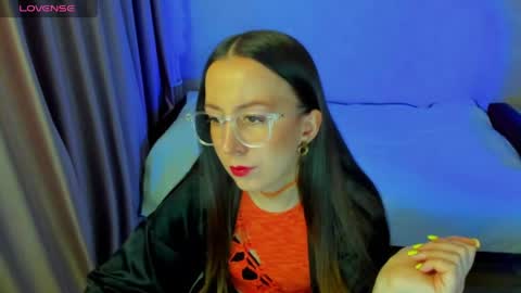 Stephanie online show from April 11, 7:07 pm