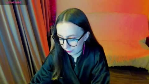 Stephanie online show from January 10, 7:41 pm