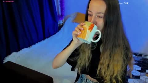 Stephanie online show from January 5, 8:10 pm