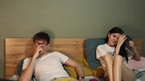 Emily and David online show from January 21, 5:05 am