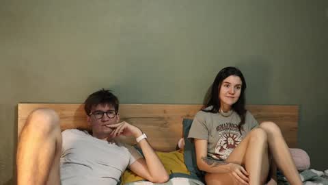 Emily and David online show from January 31, 5:09 am