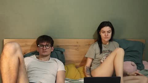 Emily and David online show from February 8, 5:08 am