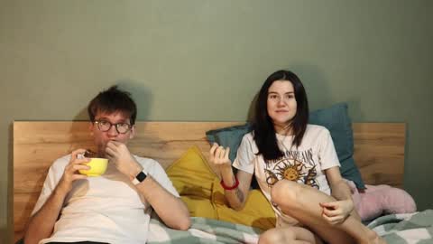 Emily and David online show from January 30, 5:09 am