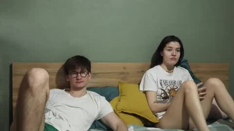 Emily and David online show from March 3, 4:47 am