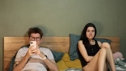 Emily and David online show from January 28, 5:00 am