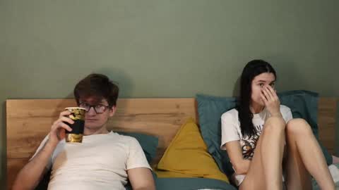 Emily and David online show from December 22, 5:11 am