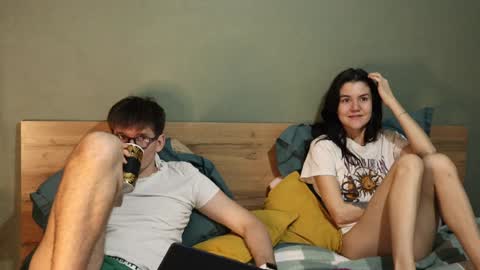 Emily and David online show from January 20, 4:43 am