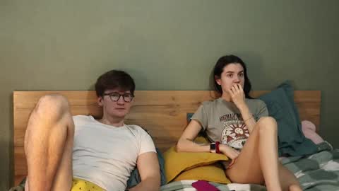 Emily and David online show from December 16, 5:17 am