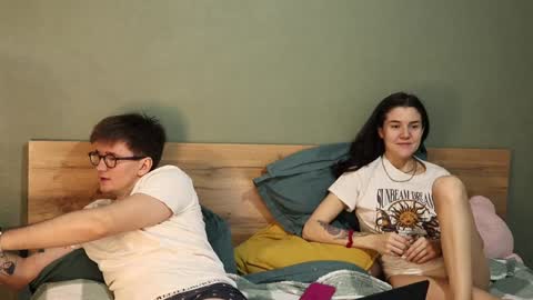 Emily and David online show from January 11, 4:59 am