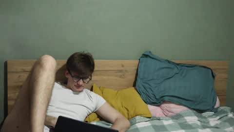 Emily and David online show from February 25, 4:24 am