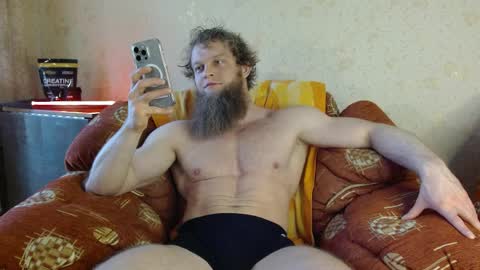 Valentino Hard online show from April 3, 9:38 am