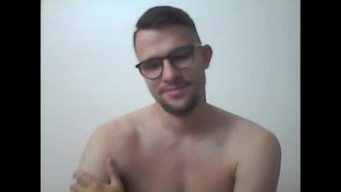 hardboylovemilfmoom online show from June 5, 11:59 am