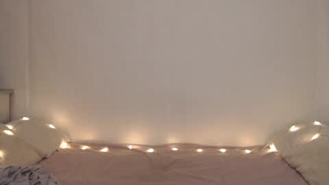 Emily online show from May 6, 11:00 pm