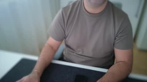 Luca Velour online show from November 7, 11:01 am