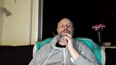 MrLazy online show from March 3, 6:26 pm