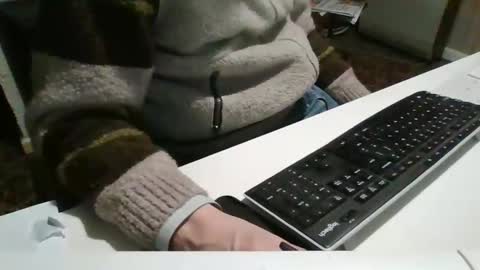 hardrocky2 online show from December 19, 6:12 pm